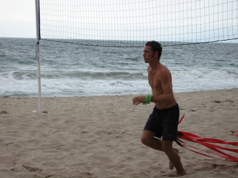 Beach Volleyball Servicio.JPG
